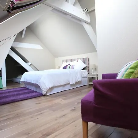 Couette-café Saint Graal 3*