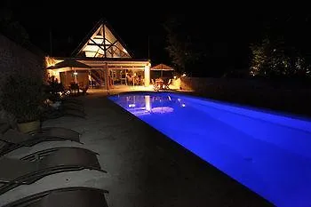 Saint Graal Couette-café 3*