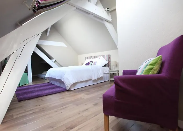 Couette-café Saint Graal 3*