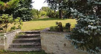 Couette-café Saint Graal Chamant