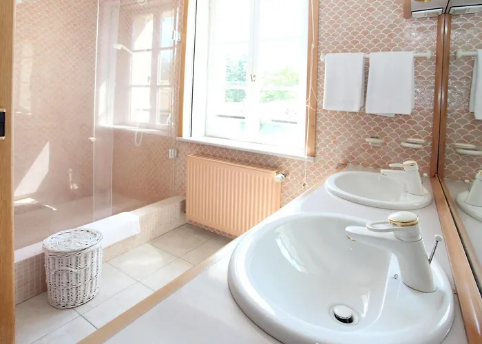 Couette-café Saint Graal Chamant