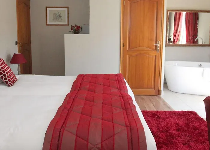 Couette-café Saint Graal 3*